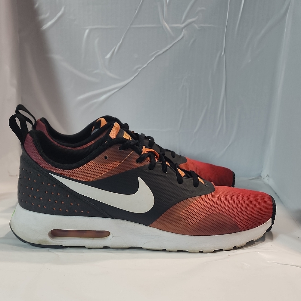 Nike Air Max Tavas Essential Running Walking Shoes Red 742781-008 Mens Size 10.5